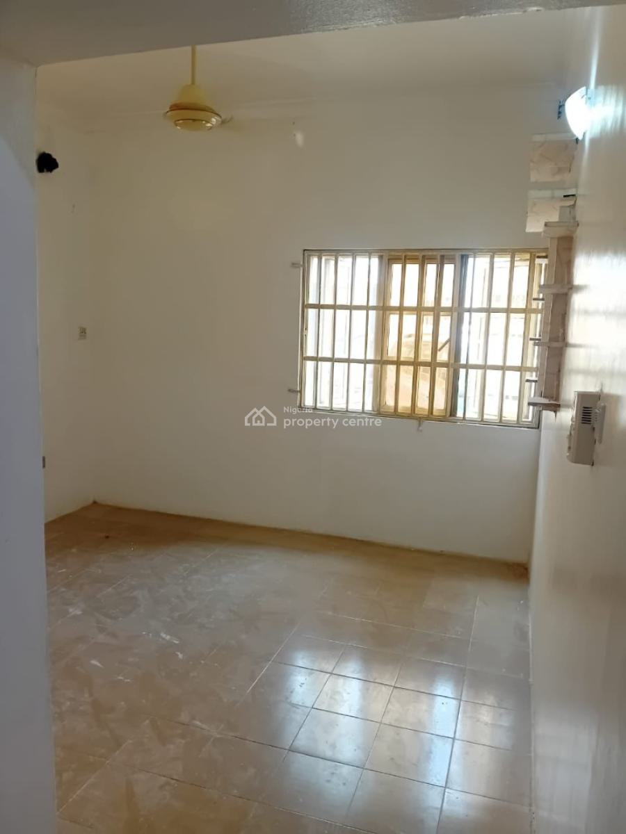3-bedroom Apartment with Balcony, Bath Tub & Modern Amenities, Chervon, Lekki, Lagos, Flat / Apartment for Rent