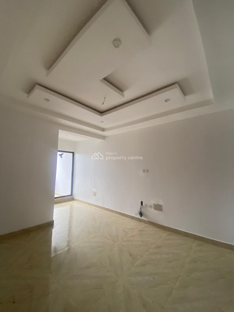 4-bedroom Duplex with Gym, Pool & Good Water Supply, Lekki Phase 1, Lekki, Lagos, Terraced Duplex for Rent