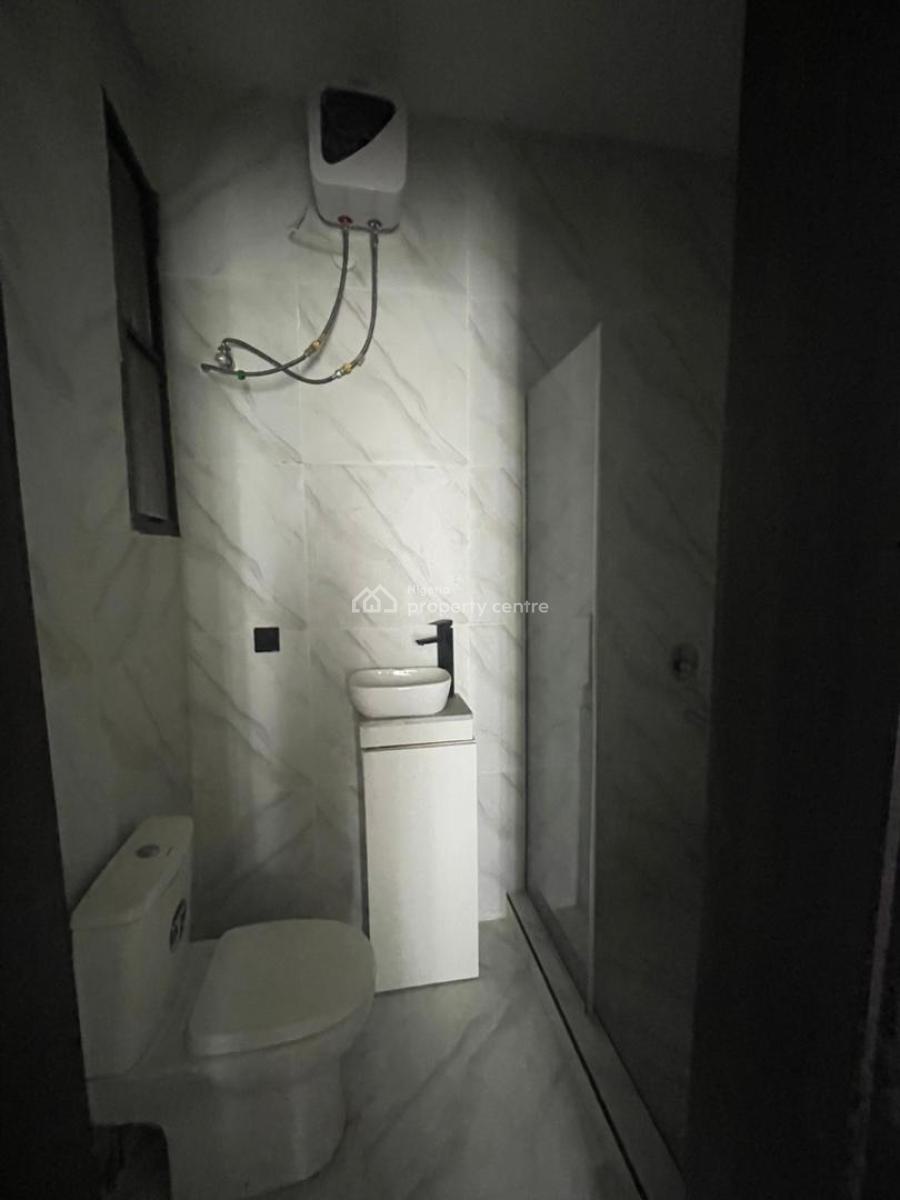 Fully Furnished 2 Bedroom Apartment, Ologolo, Lekki, Lagos, Flat / Apartment for Sale