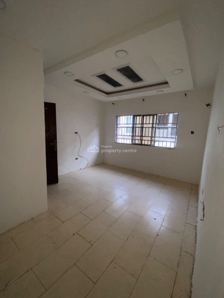 Self Service 2bedroom Flat at Lekki Phase 1, Off Babatunde Anjous Street Lekki Phase 1, Lekki Phase 1, Lekki, Lagos, Flat / Apartment for Rent