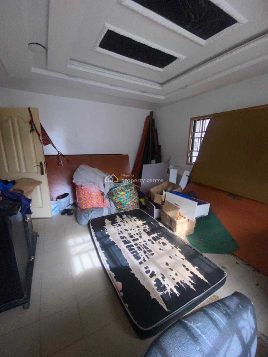 Self Service 2bedroom Flat at Lekki Phase 1, Off Babatunde Anjous Street Lekki Phase 1, Lekki Phase 1, Lekki, Lagos, Flat / Apartment for Rent
