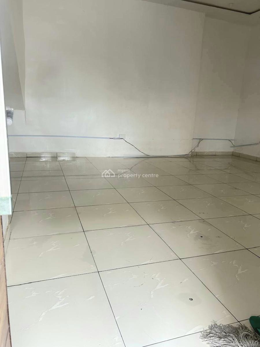 Studio Apartment with Pool & Gym, Orchid Road, Lekki, Lagos, Flat / Apartment Short Let