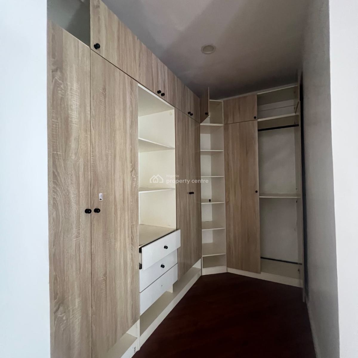 4 Bedroom, Ikota, Lekki, Lagos, Terraced Duplex for Sale