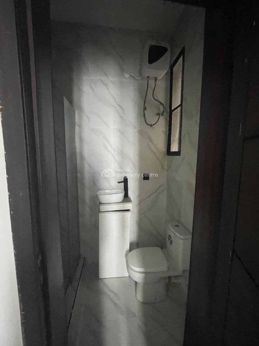 Fully Furnished 2 Bedroom Apartment, Ologolo, Lekki, Lagos, Flat / Apartment for Sale