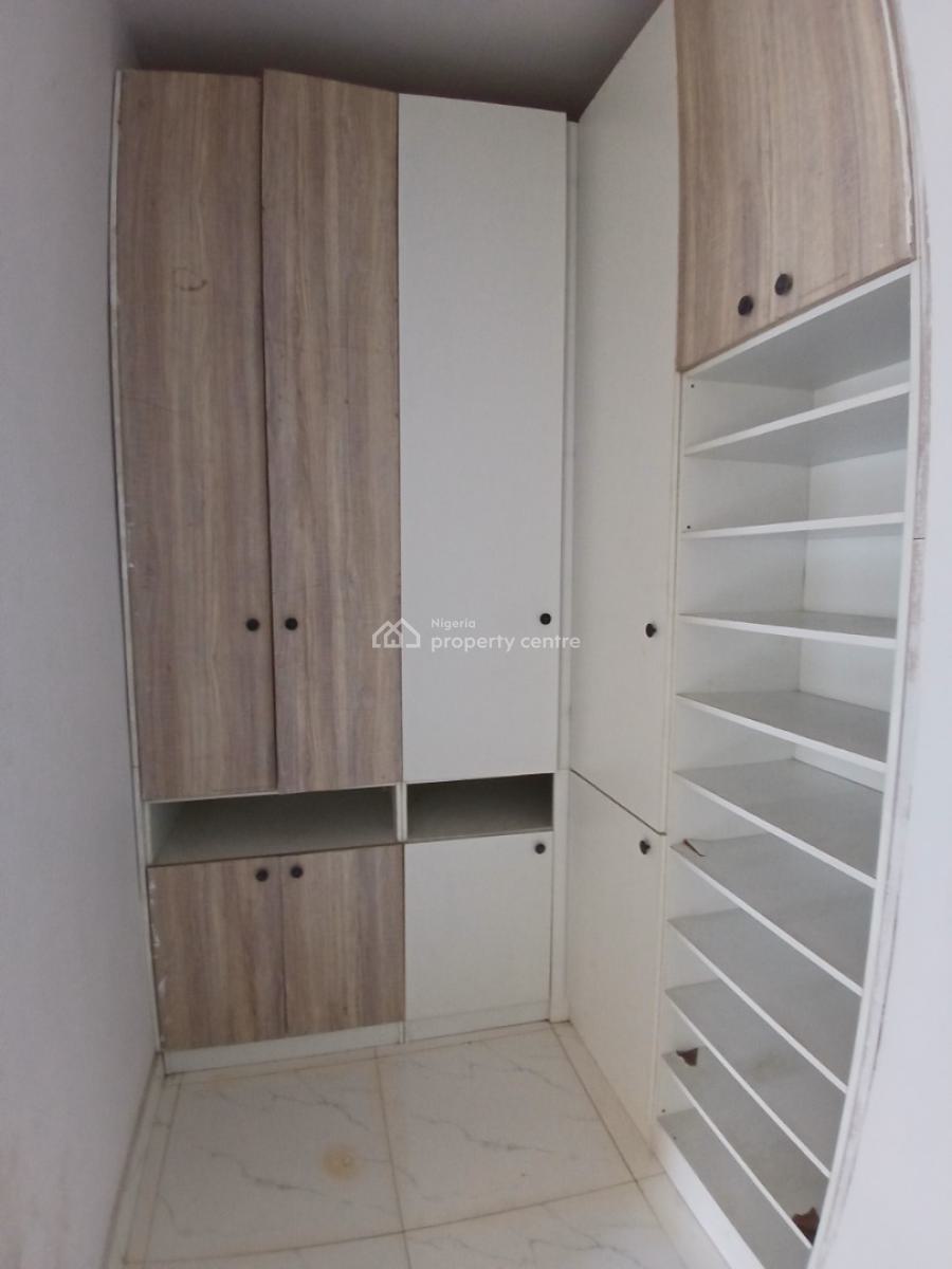 Massive Studio Apartment with Balcony, Jaccizi and Open Plan Kitchen, Chevy View Estate, Chevron-lekki, Lekki, Lagos, Self Contain (single Rooms) for Rent