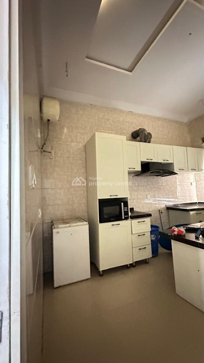 Fully Furnished Mini Flat Upstairs, Shoprite Road, Osapa London, Osapa, Lekki, Lagos, Mini Flat (room and Parlour) for Rent
