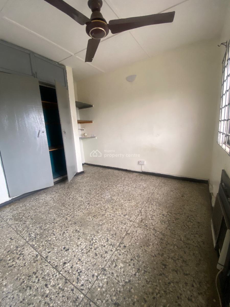 Room in a Shared Apartment, Pedro, Gbagada, Lagos, Self Contain (single Rooms) for Rent