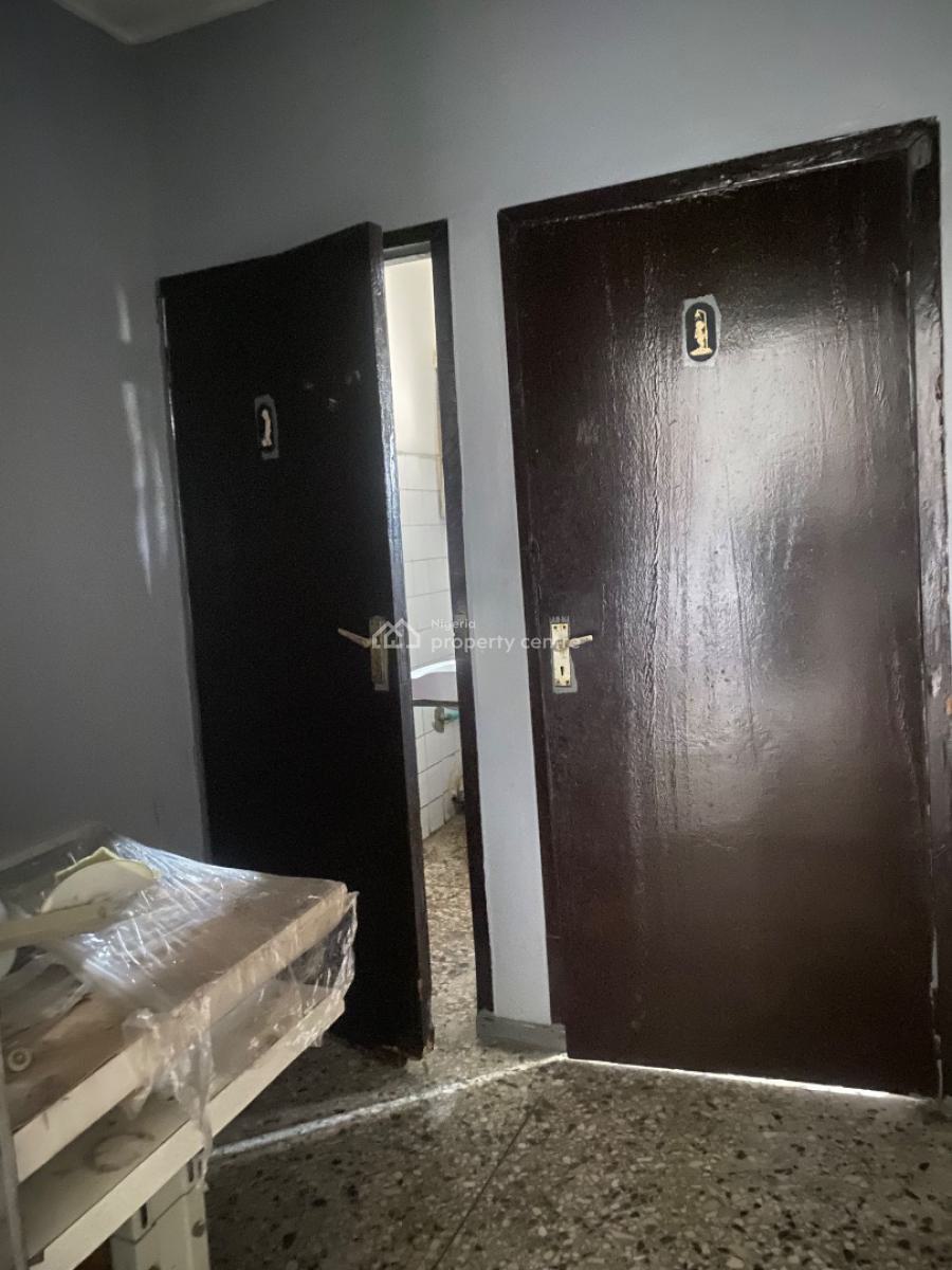 Room in a Shared Apartment, Pedro, Gbagada, Lagos, Self Contain (single Rooms) for Rent