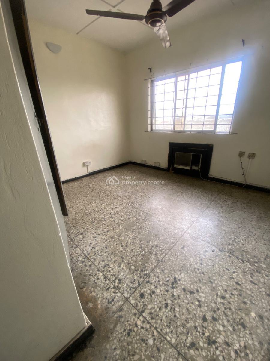 Room in a Shared Apartment, Pedro, Gbagada, Lagos, Self Contain (single Rooms) for Rent