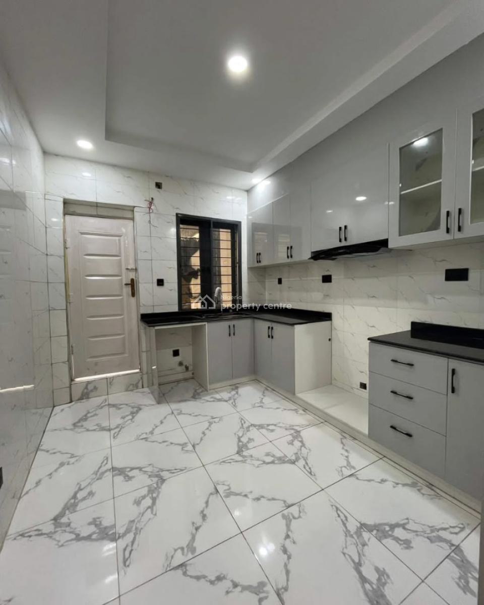 New 4bedroom Semi Detached Duplex in Estate, Maryland, Maryland, Lagos, Semi-detached Duplex for Sale