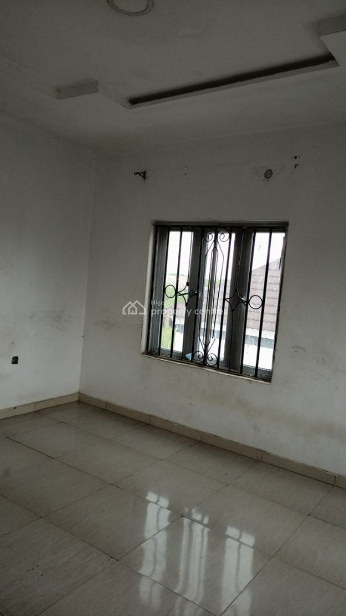 Sharp 2 Bedroom Upstairs with Pop Finishing, Prepaid Meter, Abijo Gra, Ajah, Lagos, Flat / Apartment for Rent