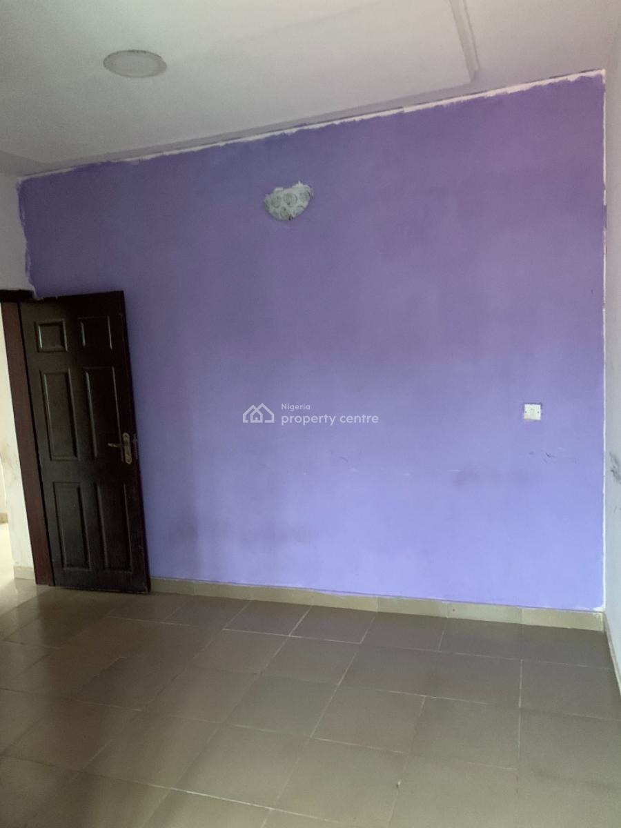 Sharp 2 Bedrooms, Upstairs with Pop Finishing, Prepaid Meter, Abijo Gra, Ajah, Lagos, Flat / Apartment for Rent