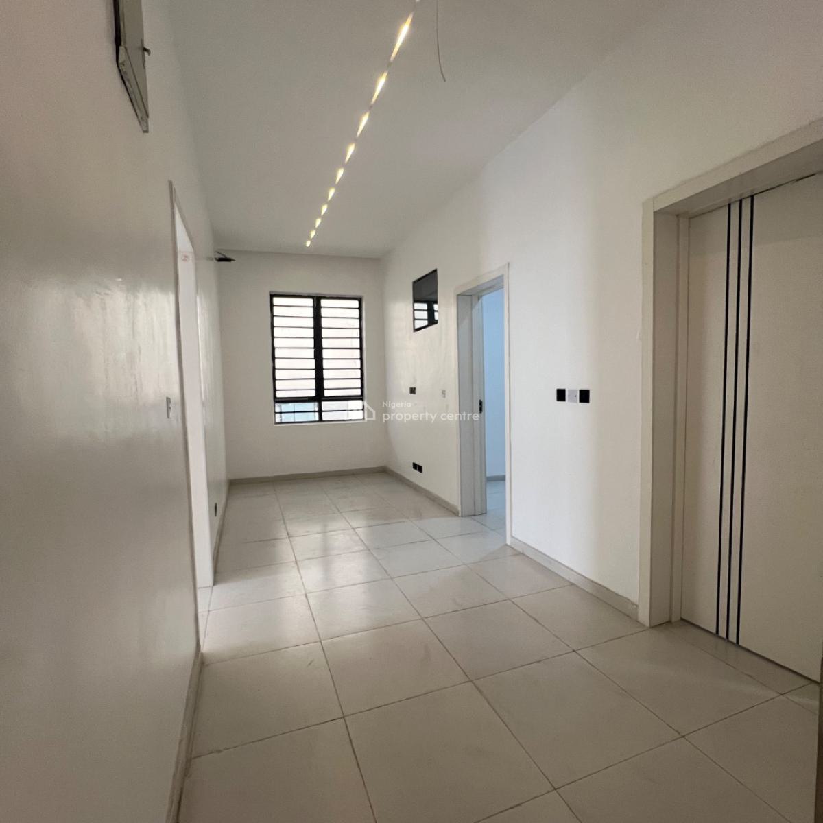 5 Bedrooms & Bq, Ikota, Lekki, Lagos, Detached Duplex for Sale