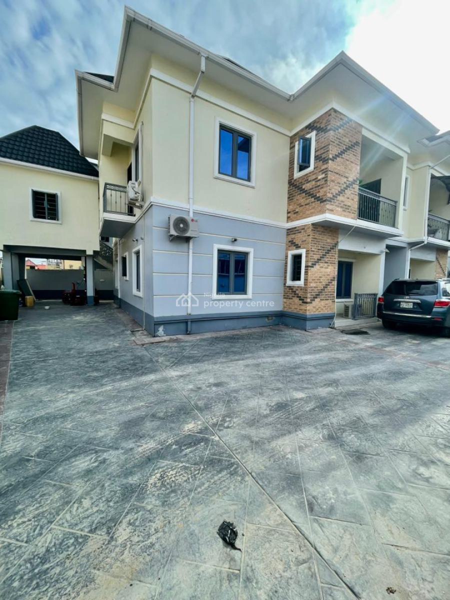 Spacious 2 Bedroom Apartment, Ikate, Lekki, Lagos, Flat / Apartment for Sale