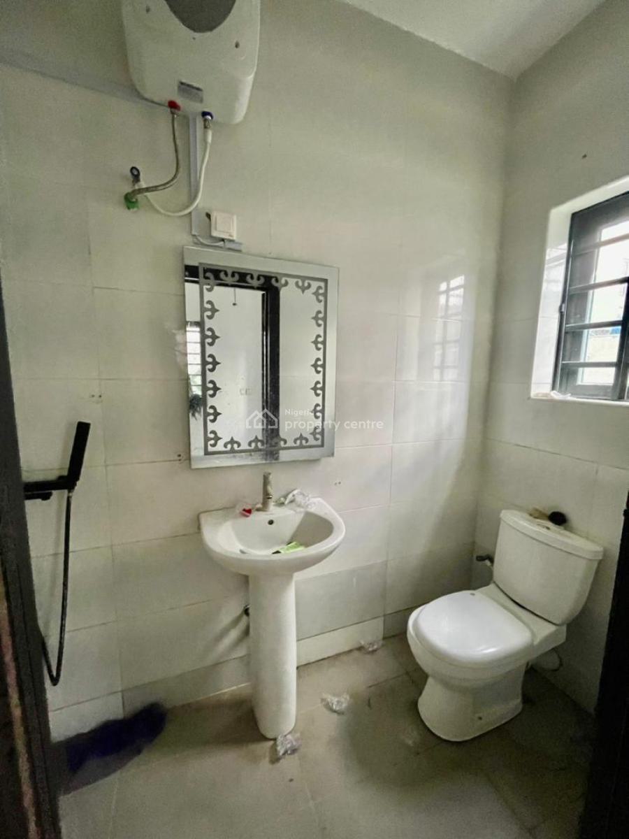 Spacious 2 Bedroom Apartment, Ikate, Lekki, Lagos, Flat / Apartment for Sale