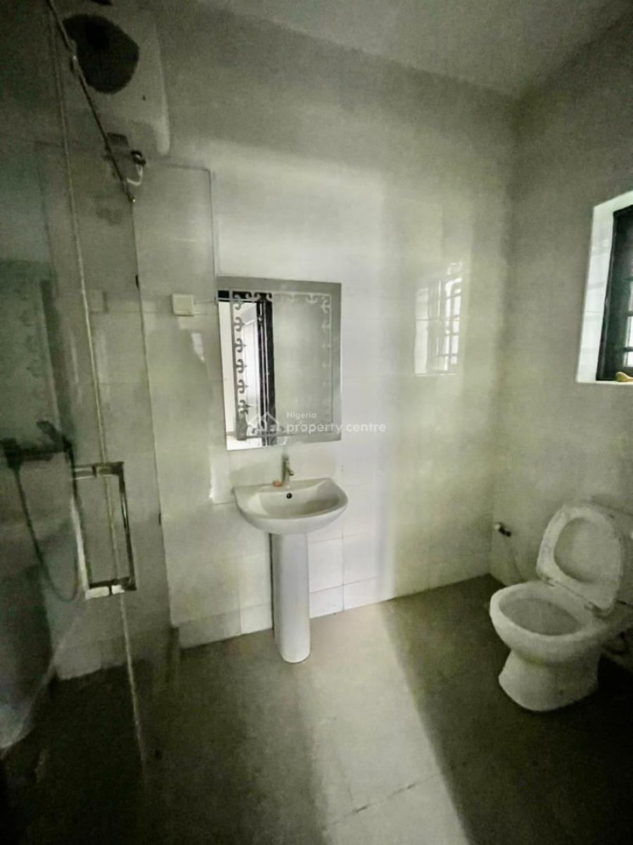Spacious 2 Bedroom Apartment, Ikate, Lekki, Lagos, Flat / Apartment for Sale