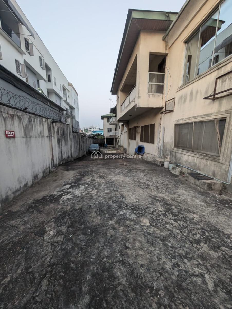 a Detached Duplex Comprises of 25 Rooms, Off Salvation Road, Ikeja, Lagos, Detached Duplex for Sale