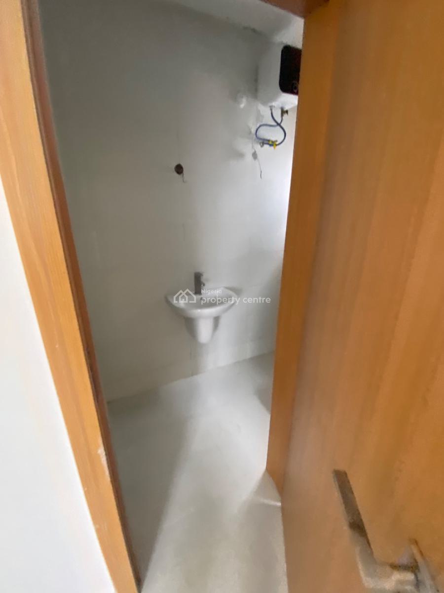 Luxury 2 Bedroom Apartment, Ikeja, Lagos, Flat / Apartment for Sale