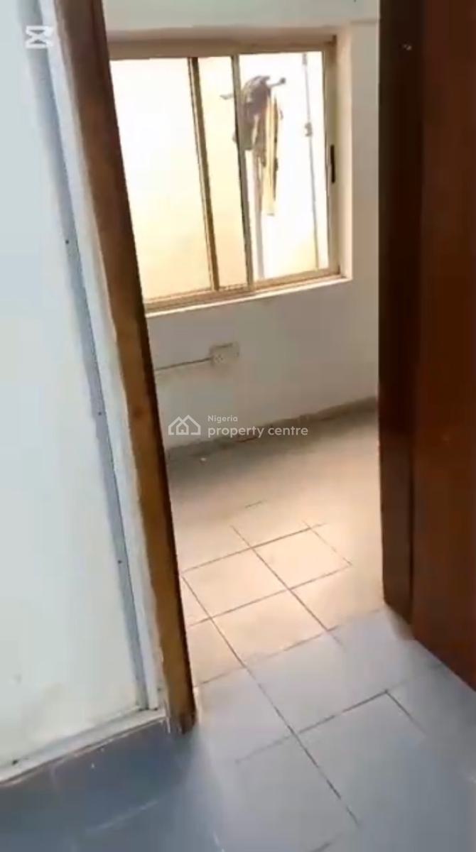 Mini Flat + Swimming Pool, Off Bourdillion, Ikoyi, Lagos, Mini Flat (room and Parlour) for Rent
