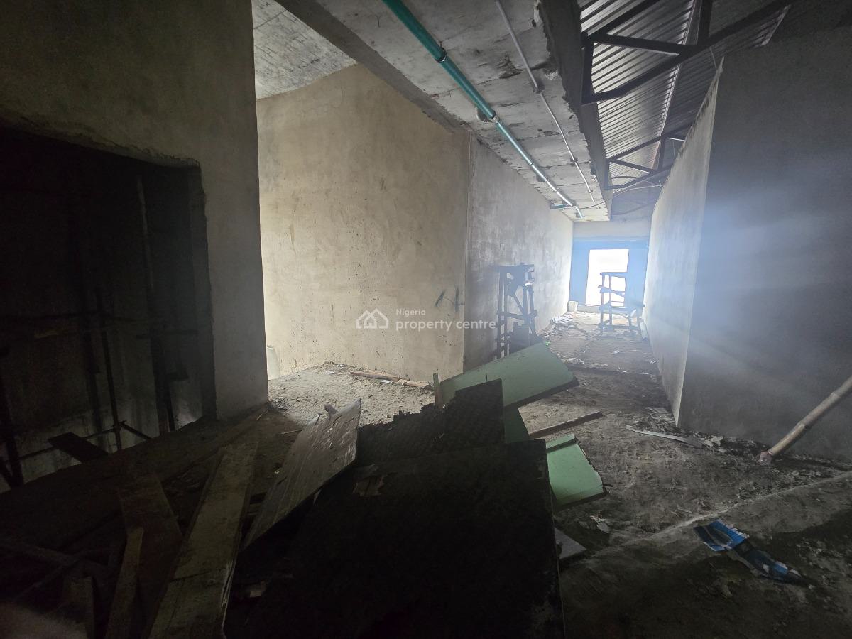 4th Floor 1,75sqm Newly Built Water Front Space 4 Lounge &club Use, Admiralty Way, Lekki Phase 1, Lekki, Lagos, Restaurant / Bar for Rent