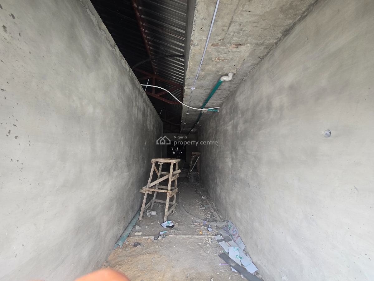 4th Floor 1,75sqm Newly Built Water Front Space 4 Lounge &club Use, Admiralty Way, Lekki Phase 1, Lekki, Lagos, Restaurant / Bar for Rent