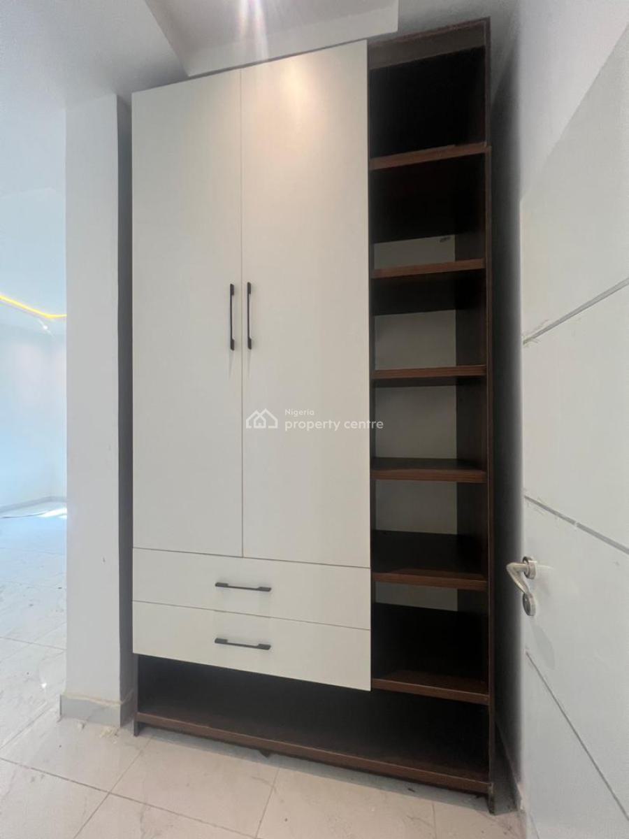 Luxury 2 Bedroom Guzape Main, Guzape By H Medix, Guzape District, Abuja, Block of Flats for Sale