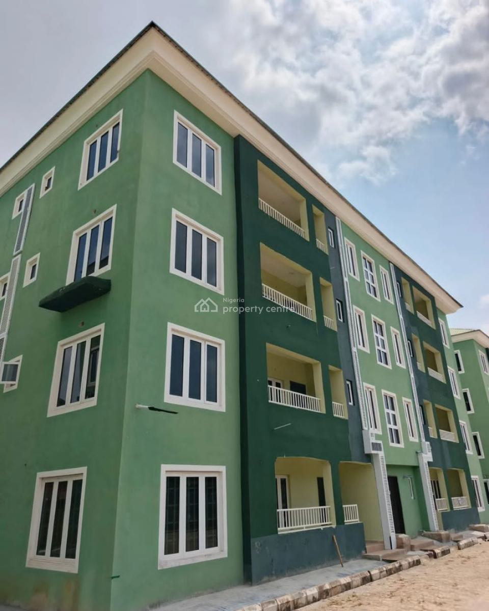 Executive 3 Bedroom Flat Apartment in Estate, Estate Ipaja, Ipaja, Lagos, Block of Flats for Sale