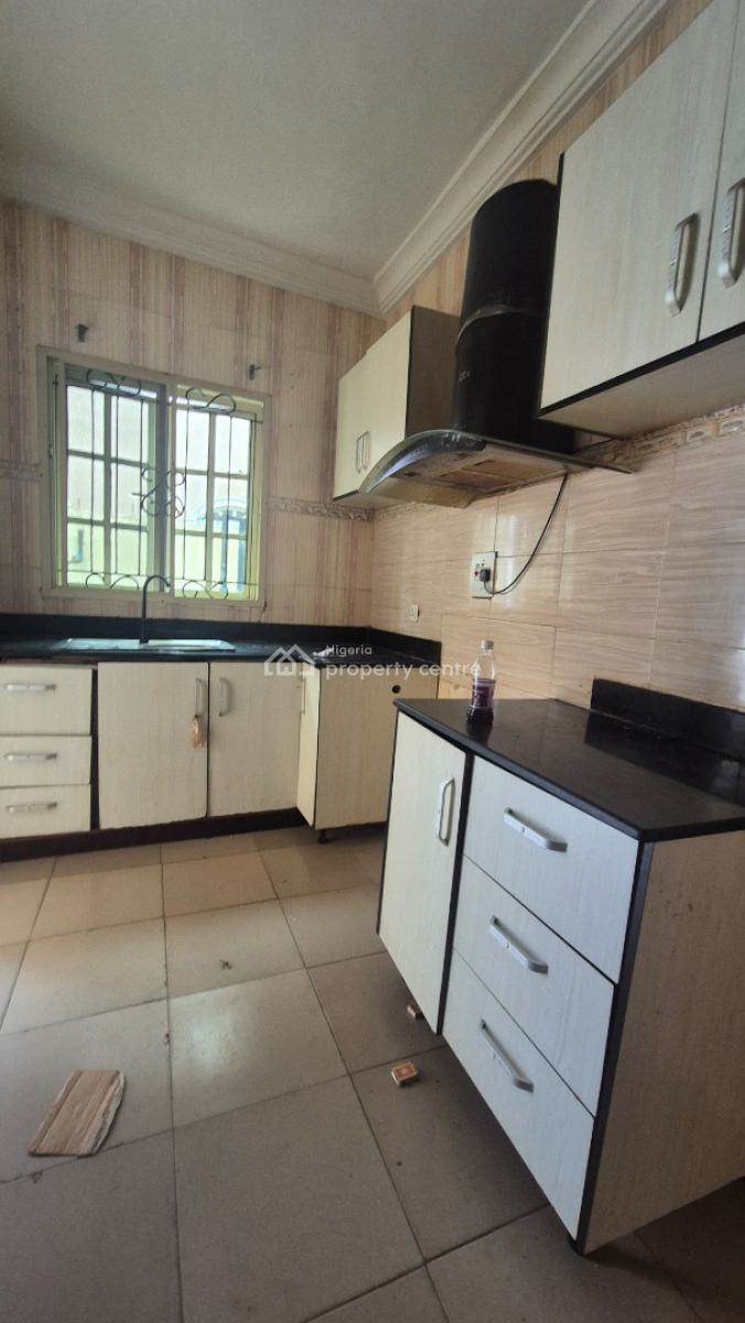 Very Nice 3 Bedroom Flat, Mellenium Estate, Gbagada, Lagos, Flat / Apartment for Rent