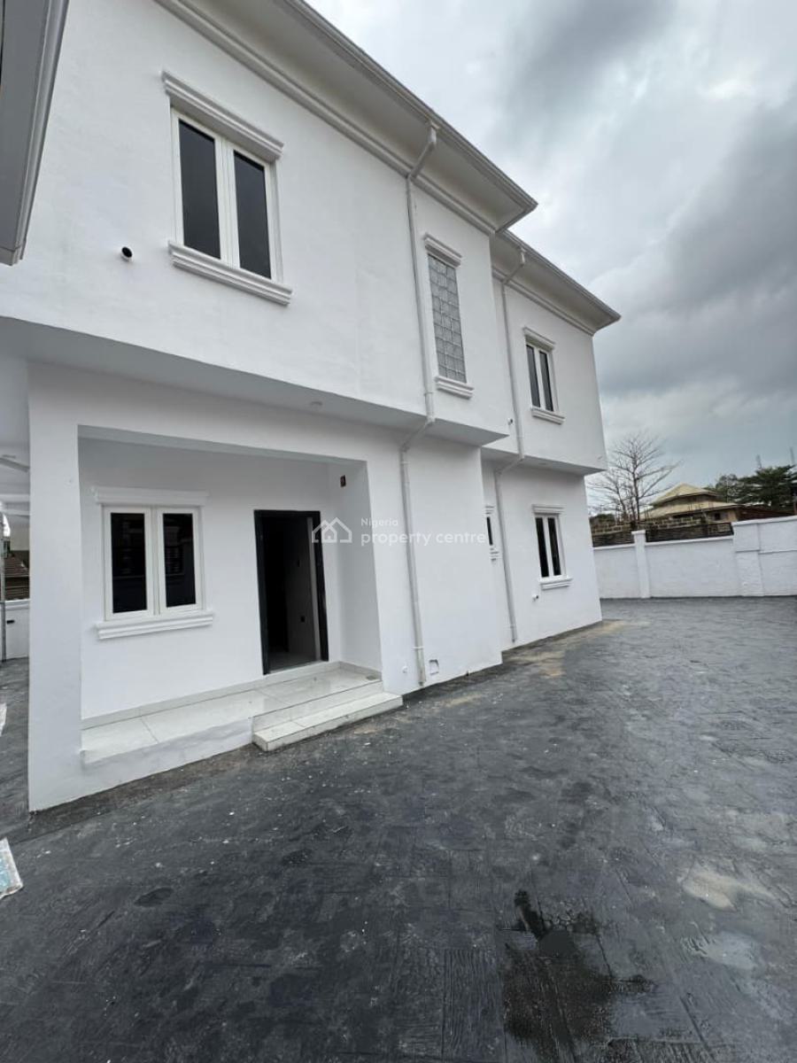 Experience Comfortable Living in a Prime Neighborhood, Ibadan, Oyo, Detached Duplex for Sale