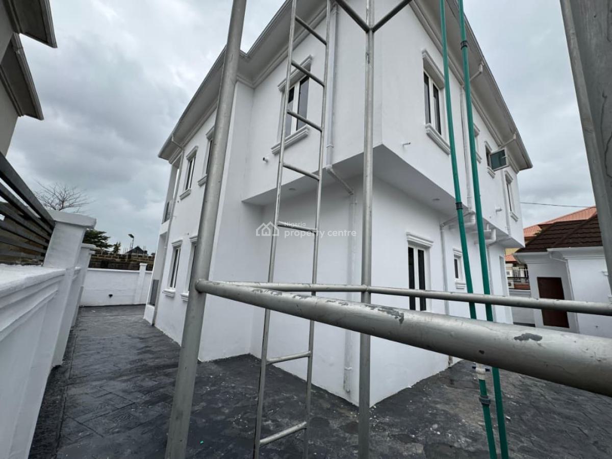 Experience Comfortable Living in a Prime Neighborhood, Ibadan, Oyo, Detached Duplex for Sale