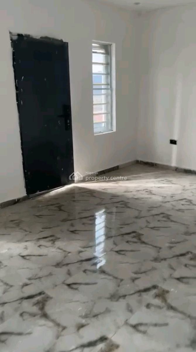 Well  Finished 2 Bedroom Flat All Room Ensuit+guest Toilet, Off Aborishade Road, Lawanson, Surulere, Lagos, Flat / Apartment for Rent