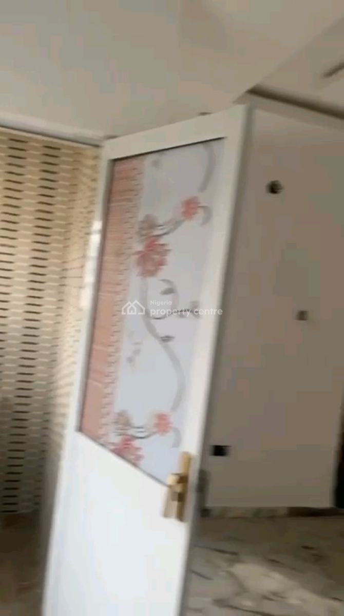 Well  Finished 2 Bedroom Flat All Room Ensuit+guest Toilet, Off Aborishade Road, Lawanson, Surulere, Lagos, Flat / Apartment for Rent