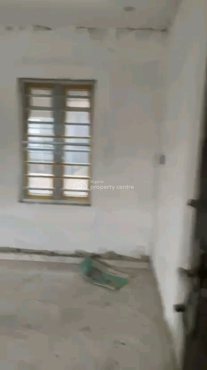 Well  Finished 2 Bedroom Flat All Room Ensuit+guest Toilet, Off Aborishade Road, Lawanson, Surulere, Lagos, Flat / Apartment for Rent