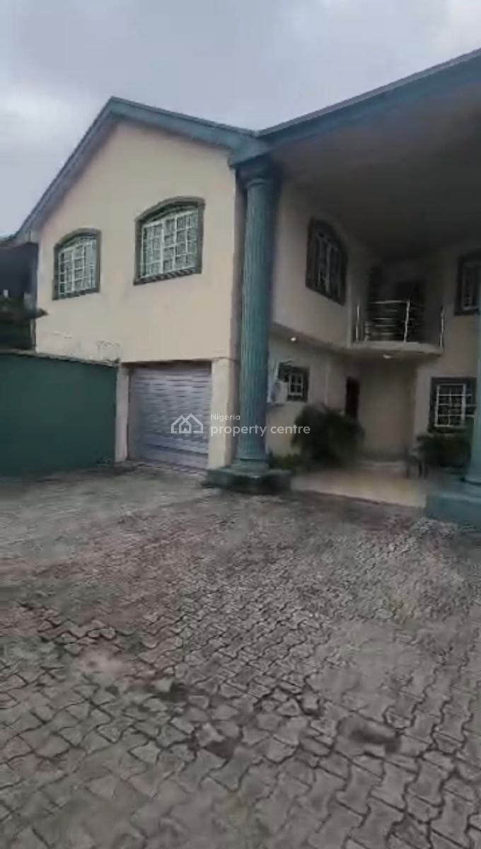 2 Rooms Bq + Kitchen, Bathroom & Toilet, Lekki Phase 1, Lekki, Lagos, Flat / Apartment for Rent