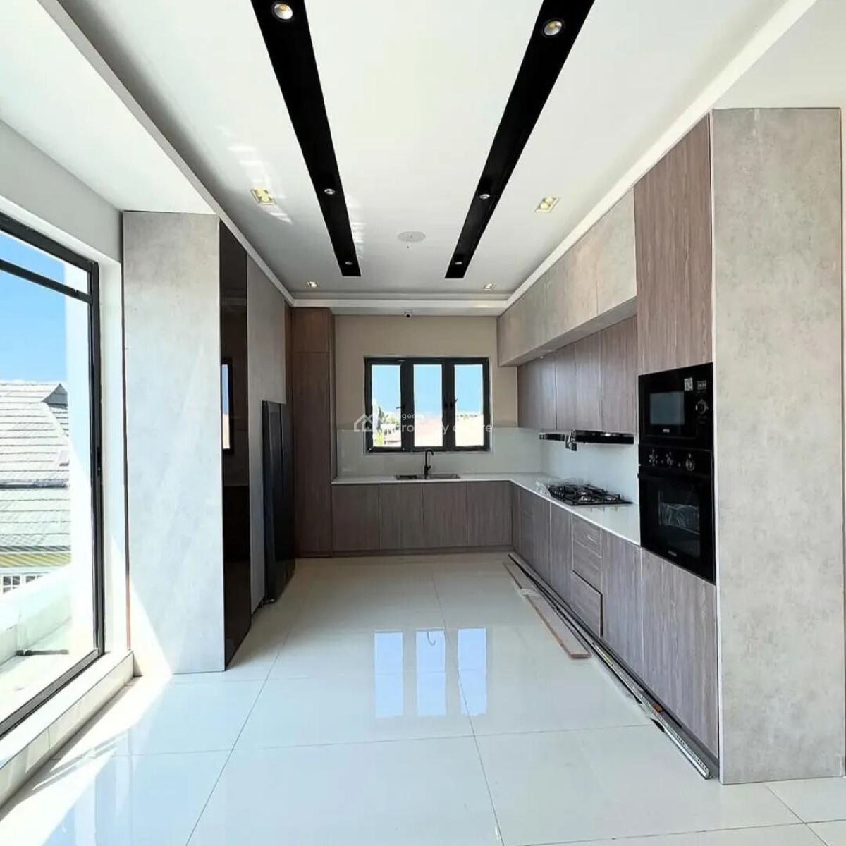 Newly Built 4 Bedrooms Maisonette, Lekki Phase 1, Lekki, Lagos, Flat / Apartment for Rent