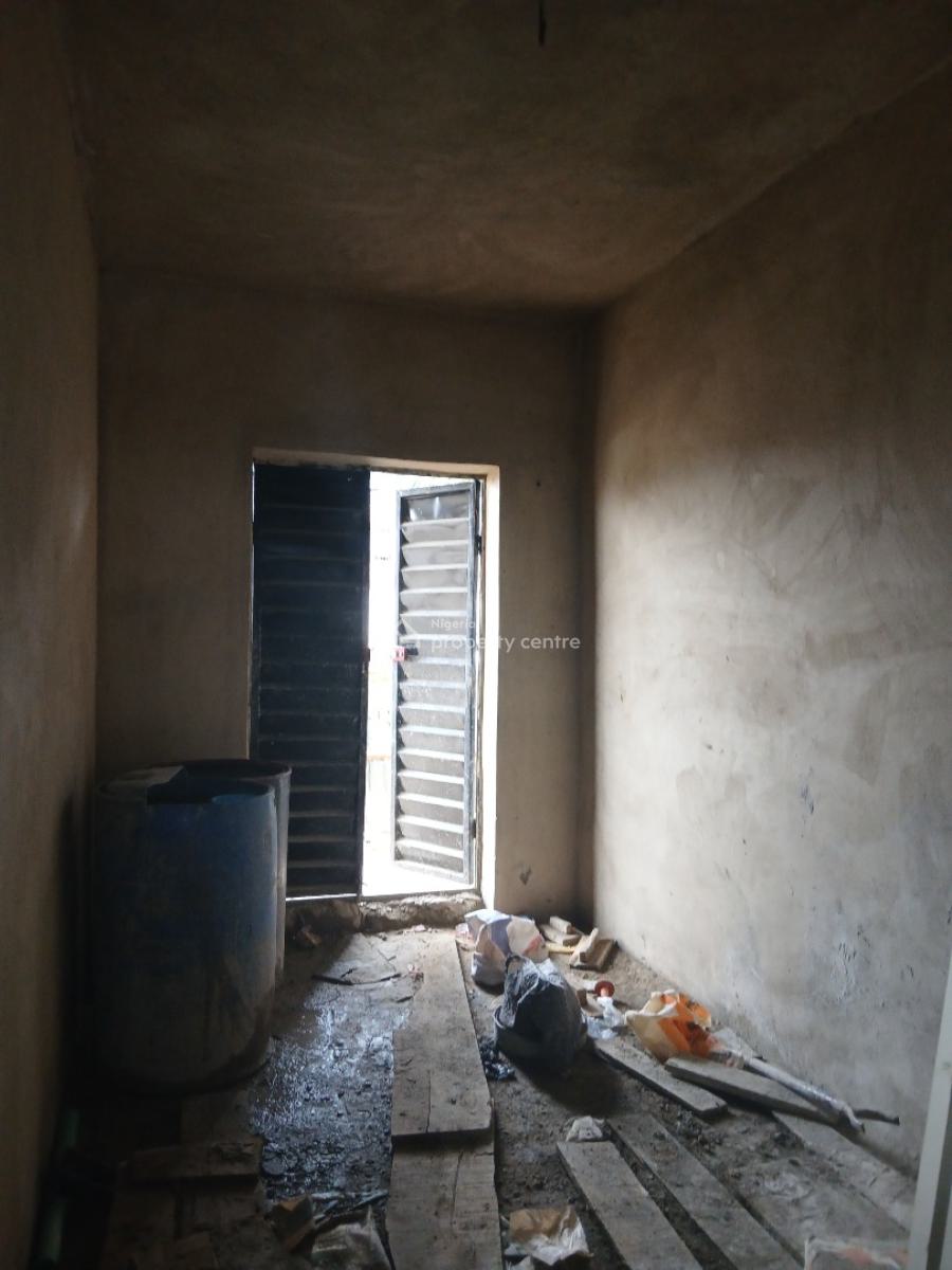 New Fine Market Shop, Yaba, Lagos, Shop for Rent