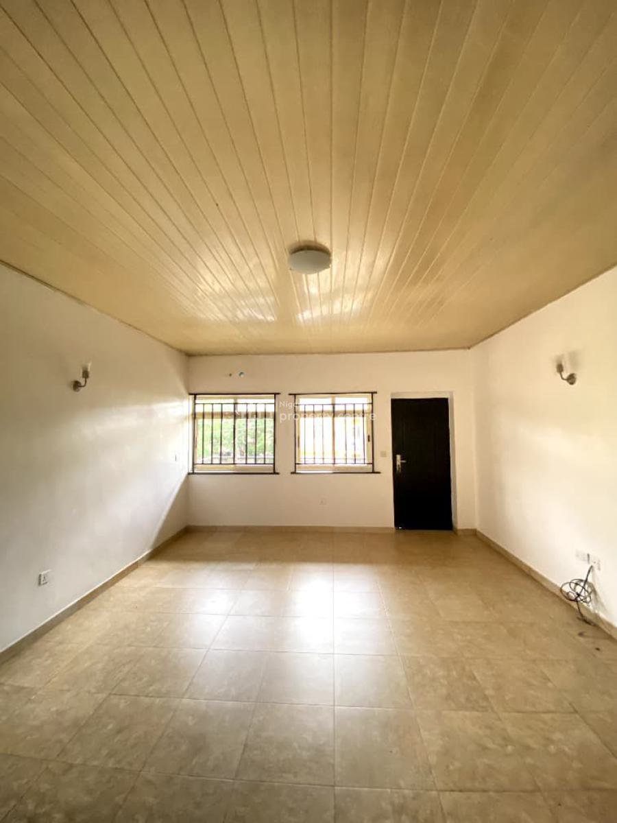 3 Bedrooms Apartment in a Secure Environment, Ikota, Lekki, Lagos, Flat / Apartment for Rent