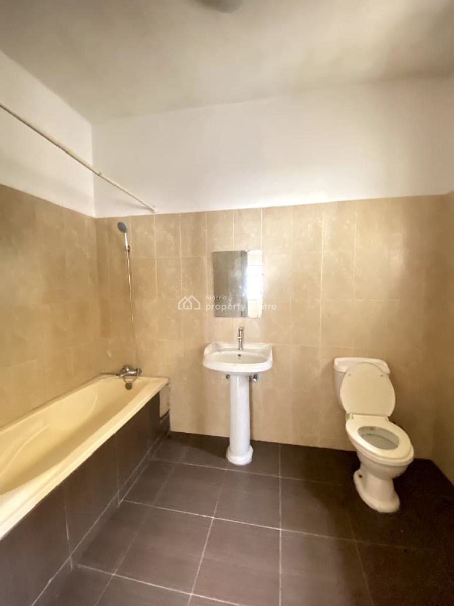 3 Bedrooms Apartment in a Secure Environment, Ikota, Lekki, Lagos, Flat / Apartment for Rent