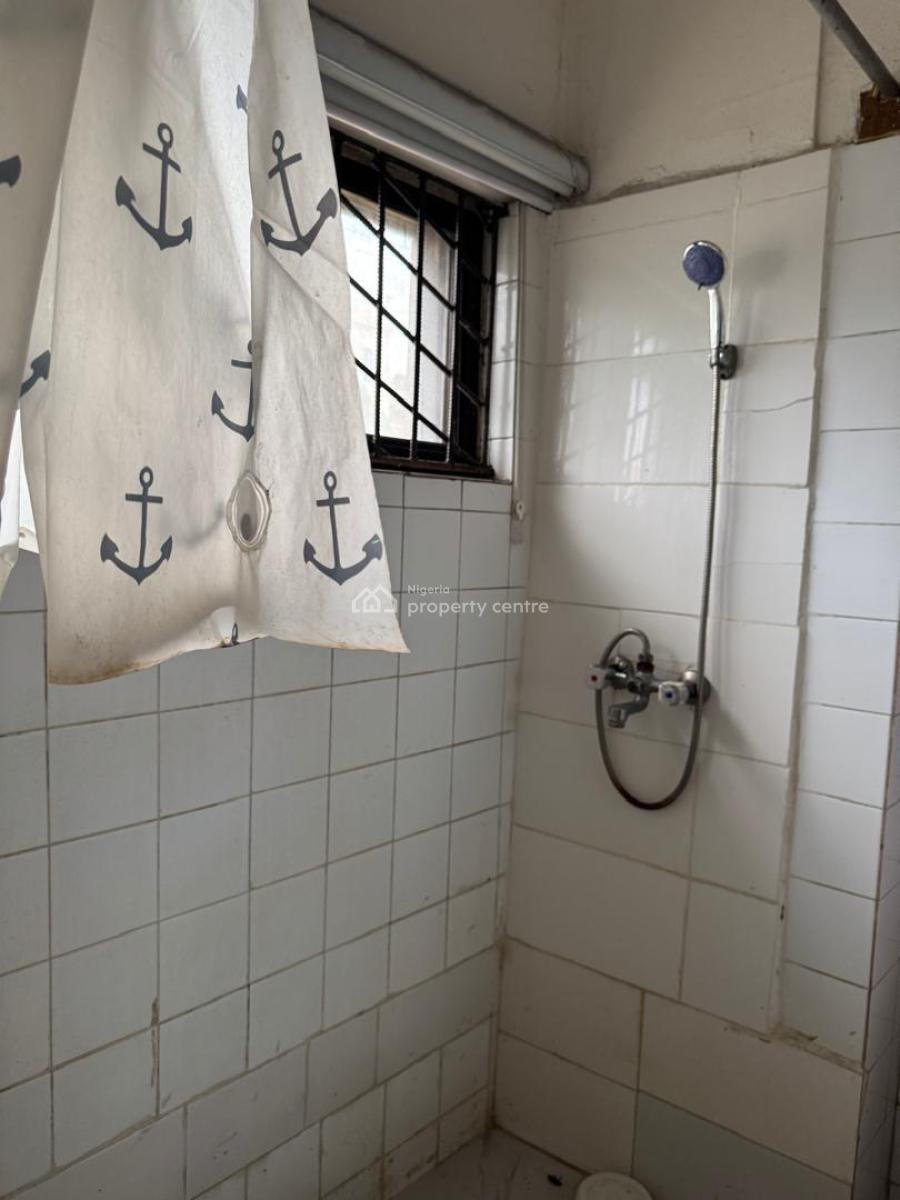 Direct Brief: Large and Spacious 3 Bedroom Maisonette, Nike Art Gallery, Ikate, Lekki, Lagos, House for Rent