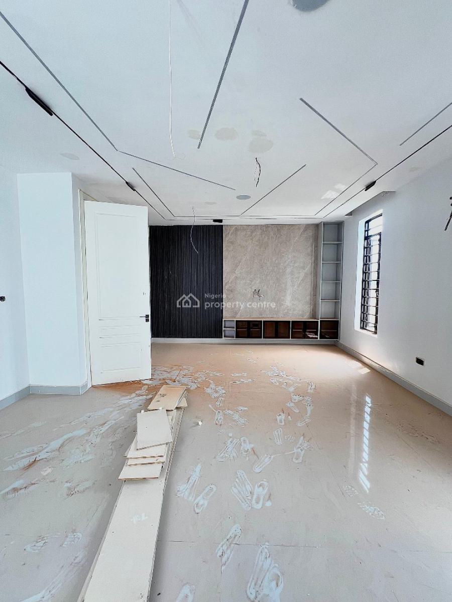 Beautiful 5 Bedroom Duplex with a Bq,pool,gym,cinema, Lekki Phase 1, Lekki, Lagos, House for Sale