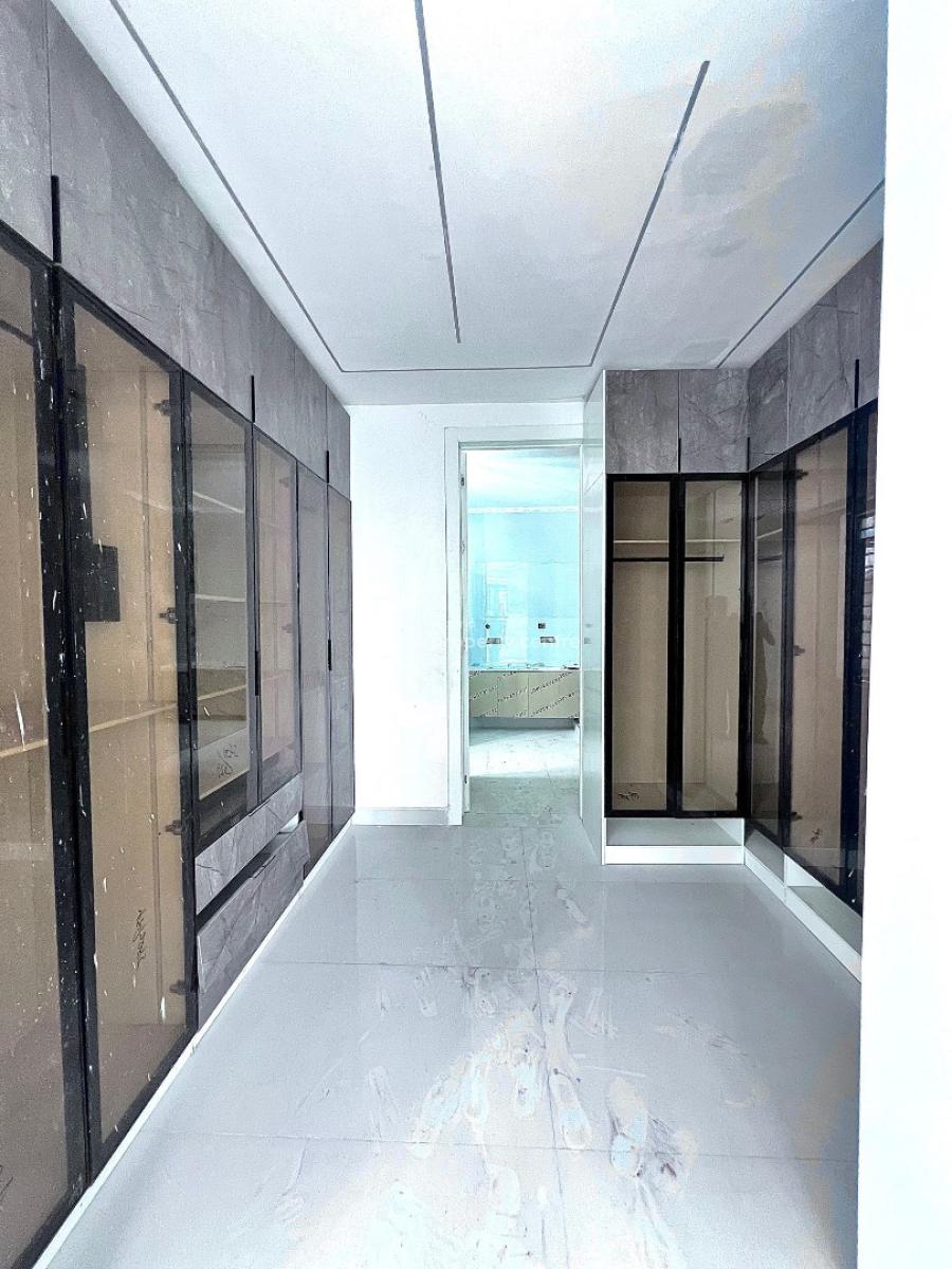 Beautiful 5 Bedroom Duplex with a Bq,pool,gym,cinema, Lekki Phase 1, Lekki, Lagos, House for Sale