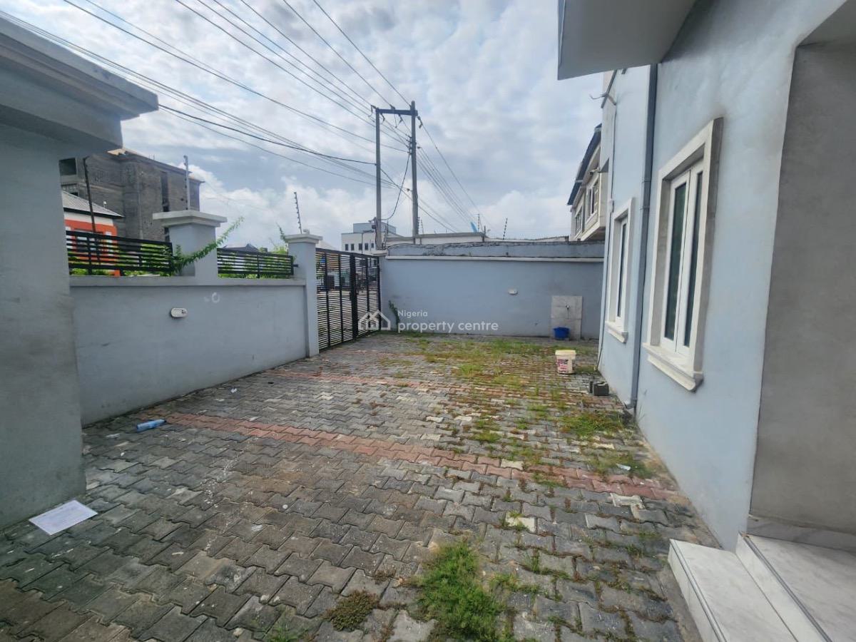 Well Built 5 Bedroom Detached Duplex, Ologolo, Lekki, Lagos, Commercial Property for Rent