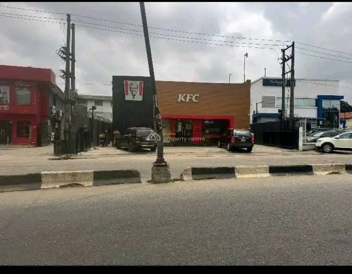 a Commercial Bungalow  on 681sqm Land, Ogba Ijaiye Road, Ogba, Ikeja, Lagos, Restaurant / Bar for Sale
