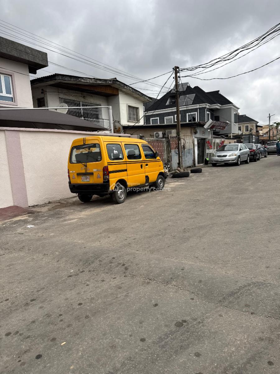 Buy and Renovate Block of Flat in a Central Location, Ogunlana, Surulere, Lagos, Mixed-use Land for Sale