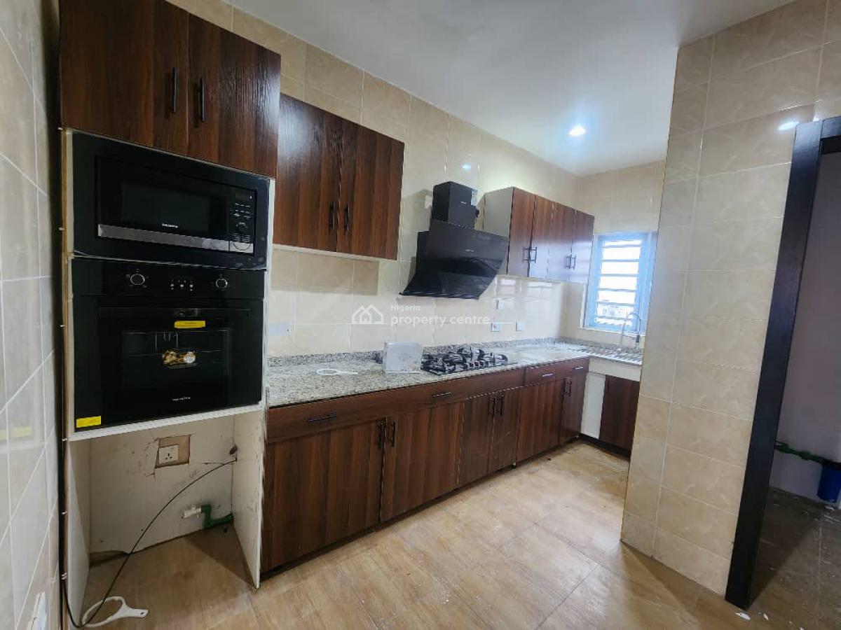 Well Maintained Spacious 3bedroom Apartment, in a Well Secured Neighborhood, Ikate, Lekki, Lagos, Flat / Apartment for Rent