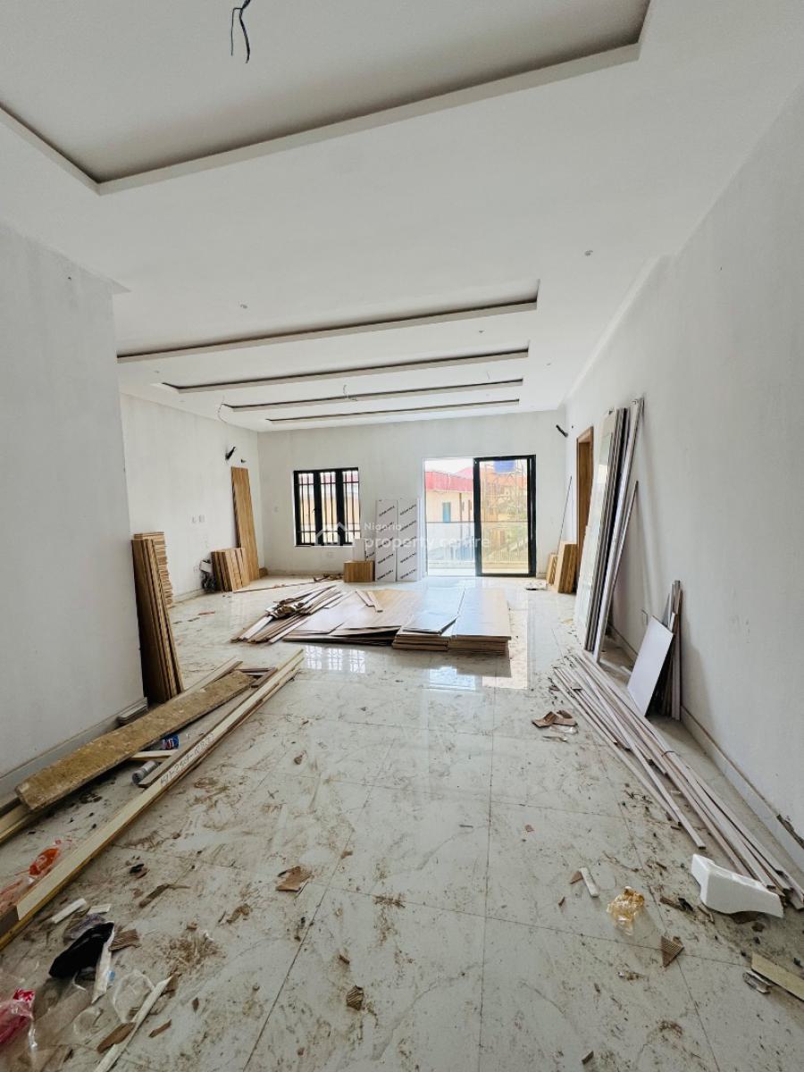 Lovely Built 3 Bedroom Apartment with a Bq, Adeniyi Jones, Ikeja, Lagos, Flat / Apartment for Sale