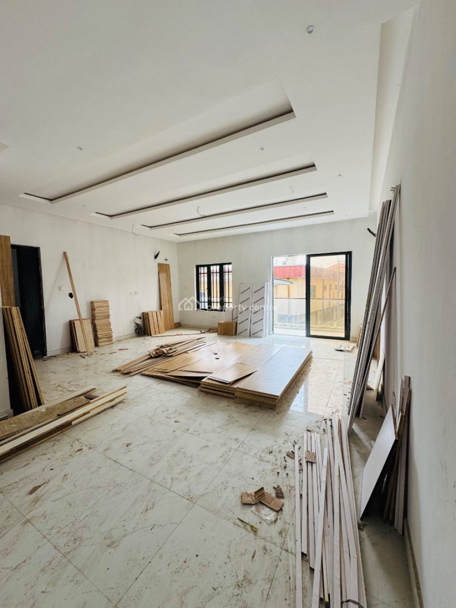 Lovely Built 3 Bedroom Apartment with a Bq, Adeniyi Jones, Ikeja, Lagos, Flat / Apartment for Sale