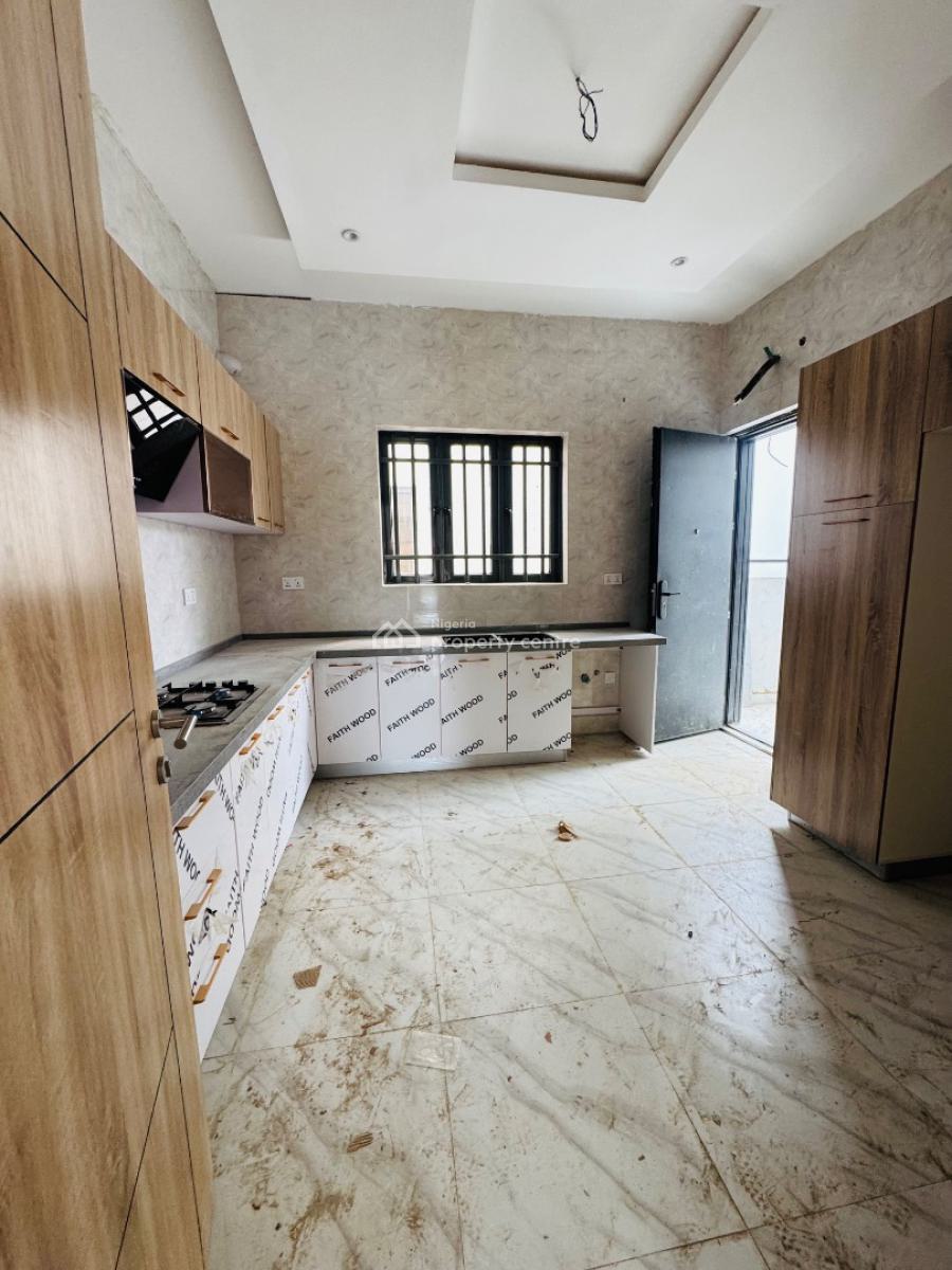 Lovely Built 3 Bedroom Apartment with a Bq, Adeniyi Jones, Ikeja, Lagos, Flat / Apartment for Sale
