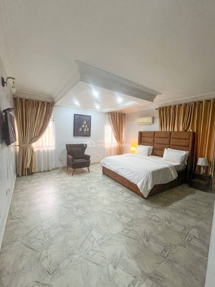 1bedroom Lekki Phase1 Apartment with Snooker Board and Double Balcon, Lekki Phase 1, Lekki, Lagos, Flat / Apartment Short Let