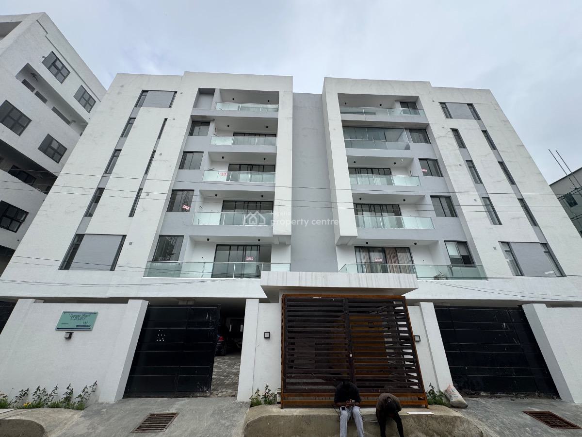 Spacious 2bedroom Flat with Pool, Lekki Phase 1, Lekki, Lagos, Block of Flats for Sale